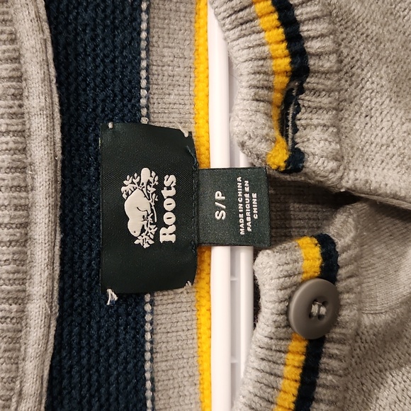 Roots Knit Sweater - Picture 2 of 3